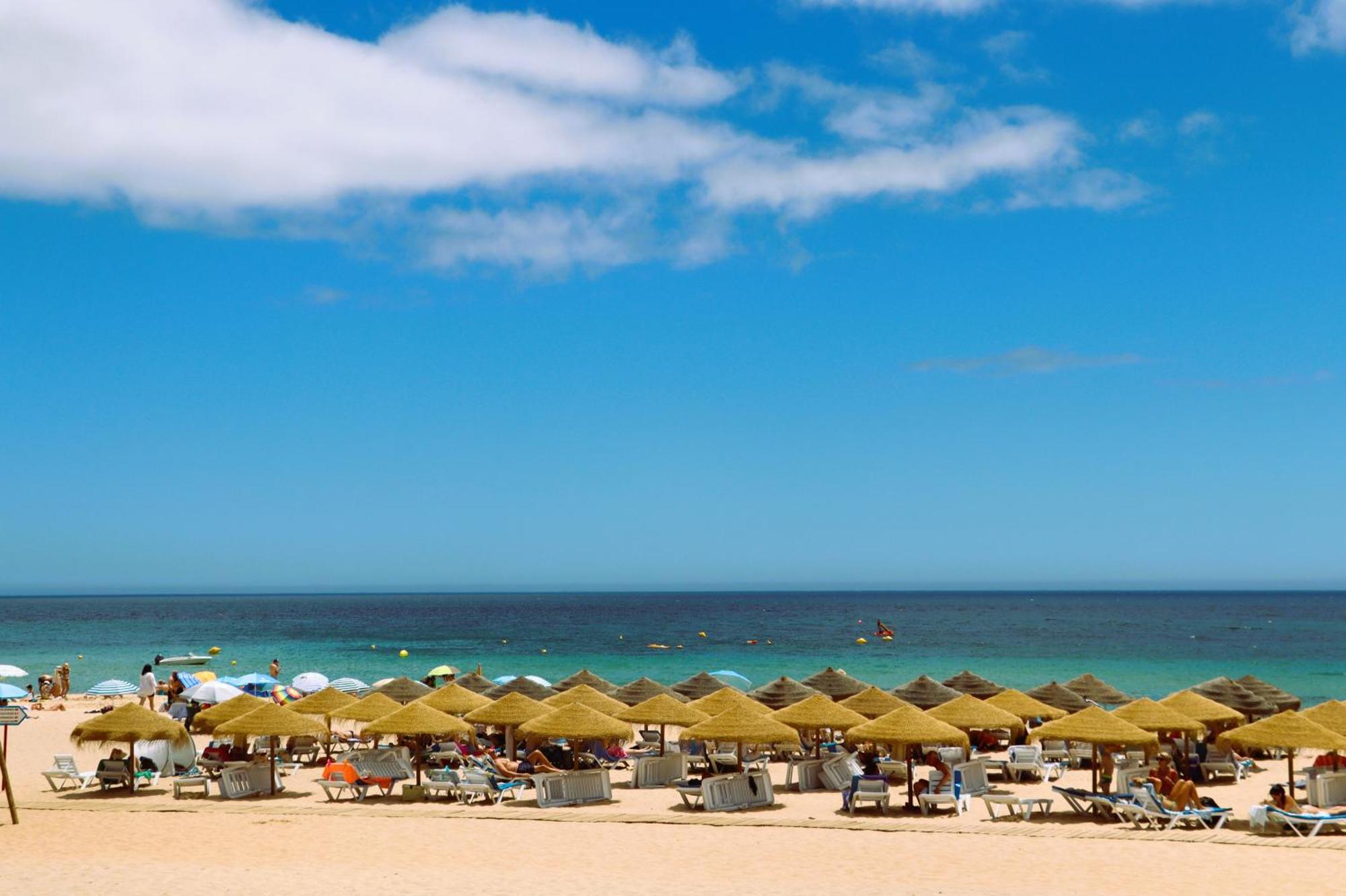 Luxury 3-Bedroom Apartment At High-End Senhora da Luz 외부 사진