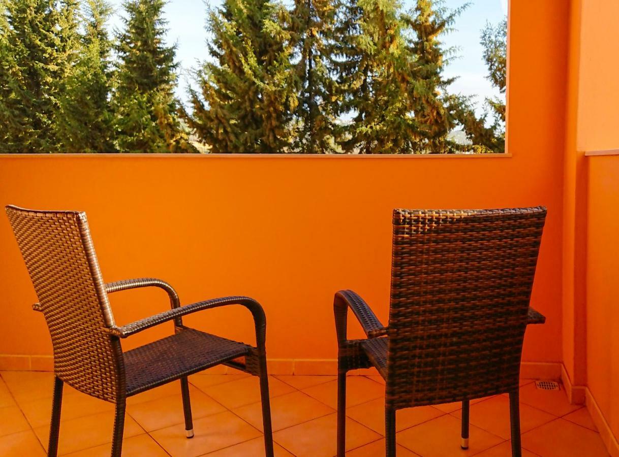 Luxury 3-Bedroom Apartment At High-End Senhora da Luz 외부 사진