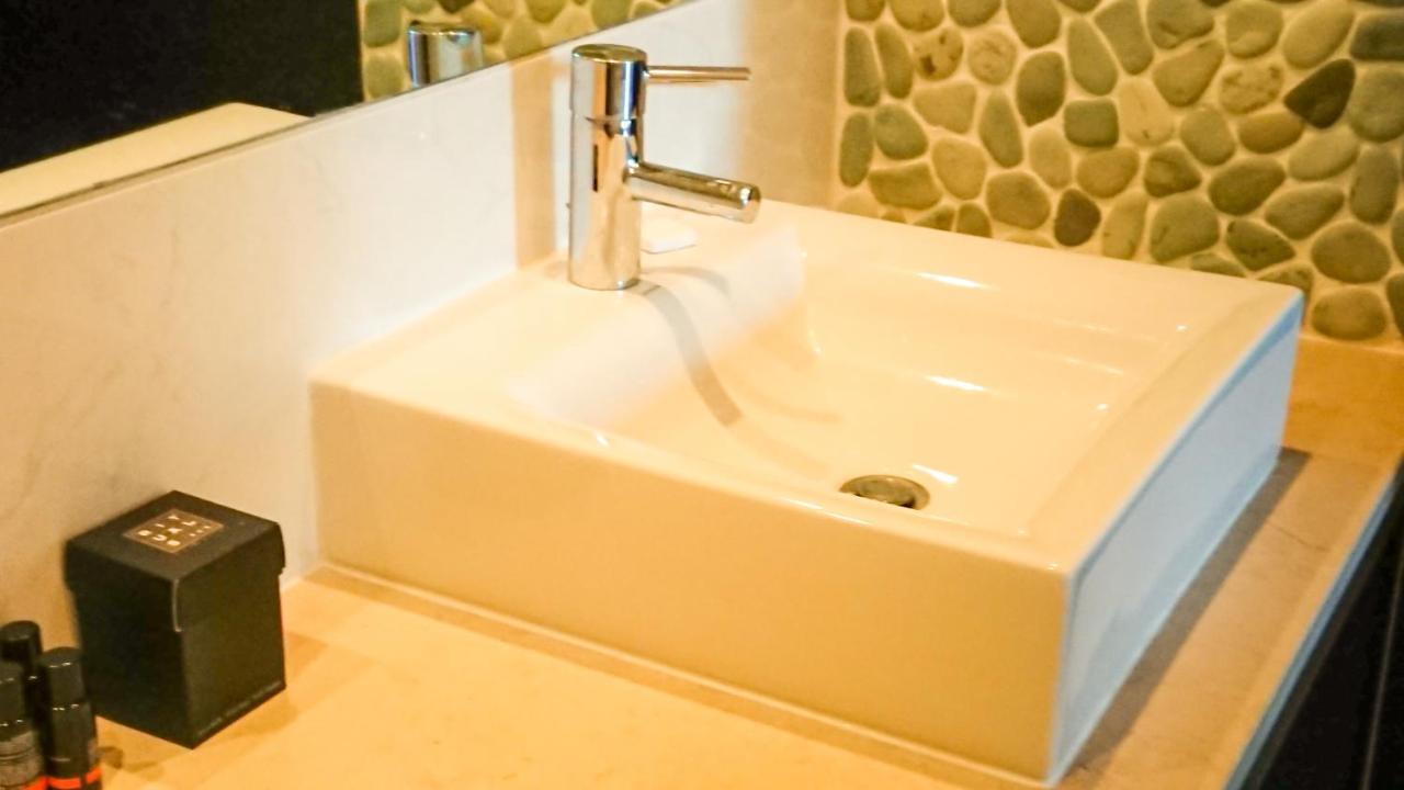 Luxury 3-Bedroom Apartment At High-End Senhora da Luz 외부 사진